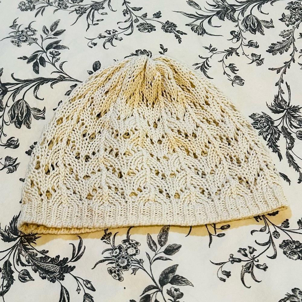Elegant Cream Knit Beanie